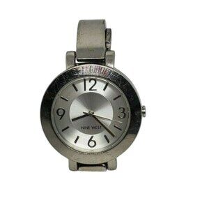 Nine West NW/1631 Silver Tone Quartz Analog Ladies Watch Y121E NW/1631